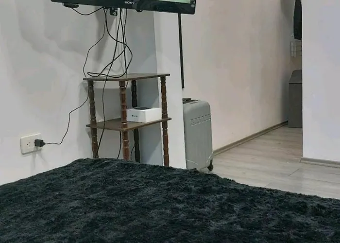 2 Connected Apts 18 Guests In 1st Floor Roma Nte
