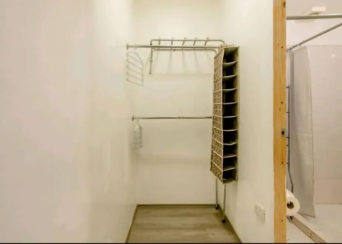 2 Connected Apts 18 Guests In 1st Floor Roma Nte *