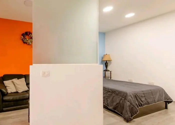 2 Connected Apts 18 Guests In 1st Floor Roma Nte Apartamento