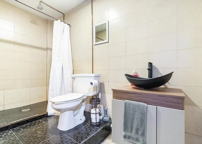 2 Connected Apts 18 Guests In 1st Floor Roma Nte *